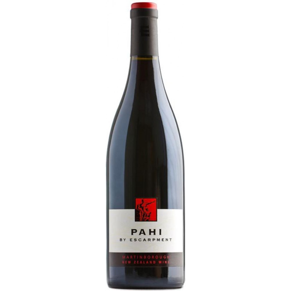 EscarpmentPahiPinotNoir2015Magnum-35